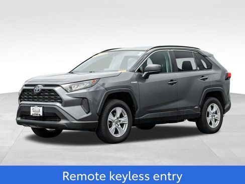 Certified 2021 Toyota RAV4 LE AWD/4WD image 3
