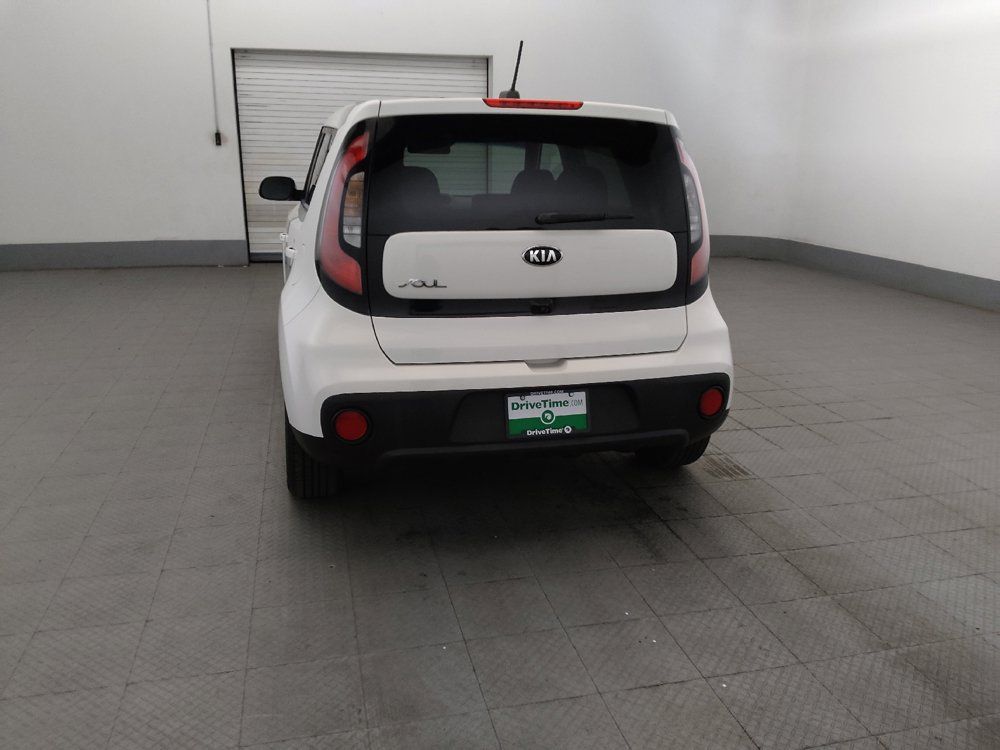 Used 2019 Kia Soul FWD image 6