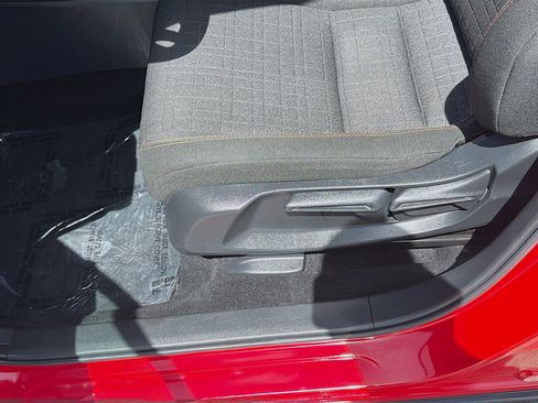 Certified 2025 Honda HR-V Sport image 17