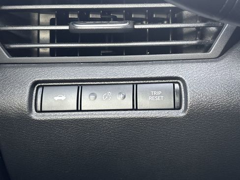 Used 2021 Nissan Altima 2.5 SR image 24