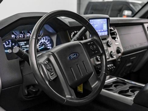 Used 2016 Ford F250 Lariat w/ FX4 Off-Road Package AWD/4WD image 16