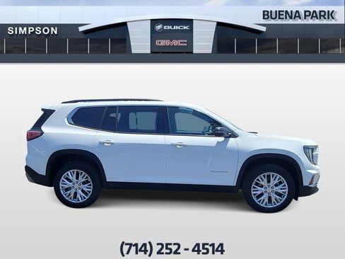 Used 2026 GMC Acadia Elevation w/ Elevation Premium Package FWD image 9