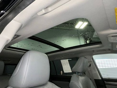 Used 2020 Toyota Highlander Platinum image 19