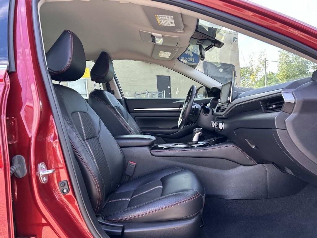 Certified 2024 Nissan Altima 2.5 SR AWD/4WD image 17