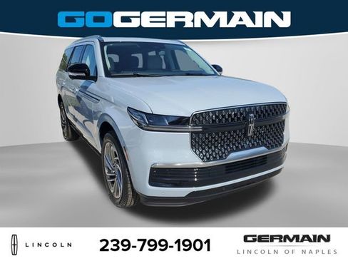 New 2025 Lincoln Navigator Reserve image 5