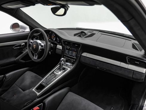 Used 2015 Porsche 911 GT3 RWD image 48