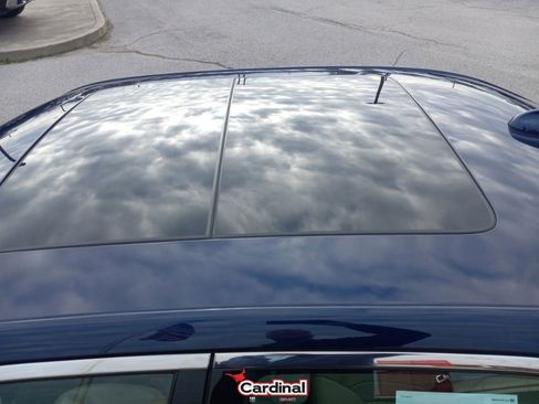 Used 2016 Chrysler 300 Limited w/ Driver Convenience Group image 16