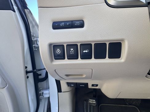 Used 2016 Nissan Murano Platinum image 15