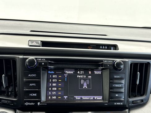 Used 2018 Toyota RAV4 Adventure image 25