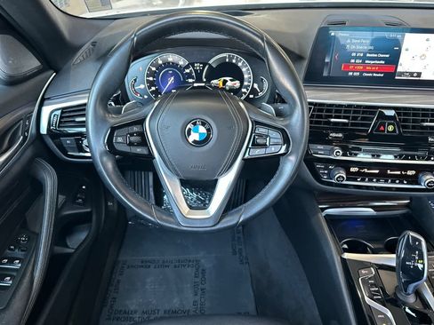 Used 2018 BMW 530e RWD image 13