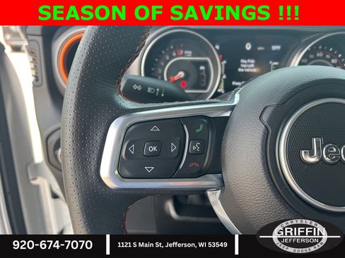 Used 2021 Jeep Gladiator Mojave w/ LED Lighting Group image 19