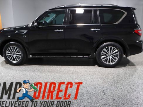 Used 2022 Nissan Armada SL w/ Captain's Chairs Package image 10