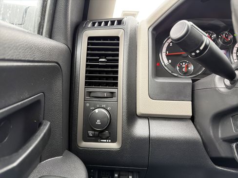 Used 2012 RAM 1500 Express image 19