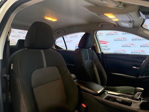 Used 2025 Nissan Sentra SV image 52