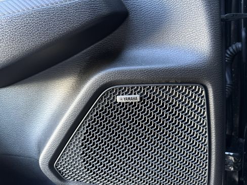 Used 2025 Mitsubishi Outlander ES image 26