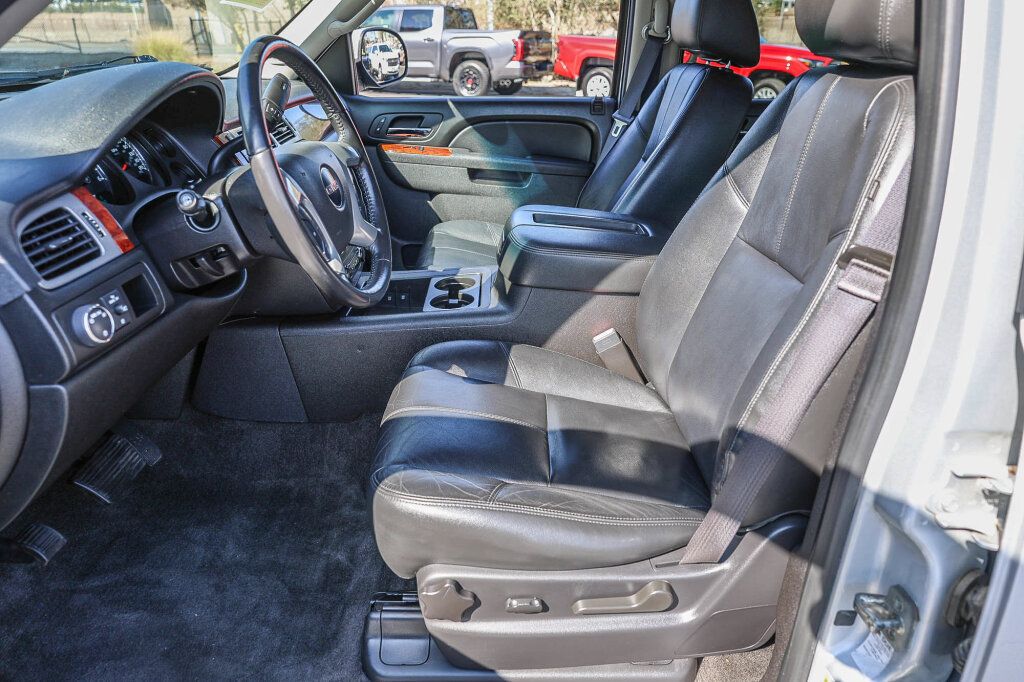 Used 2014 GMC Yukon XL SLT RWD image 10