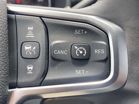 New 2026 RAM 2500 Big Horn AWD/4WD image 27