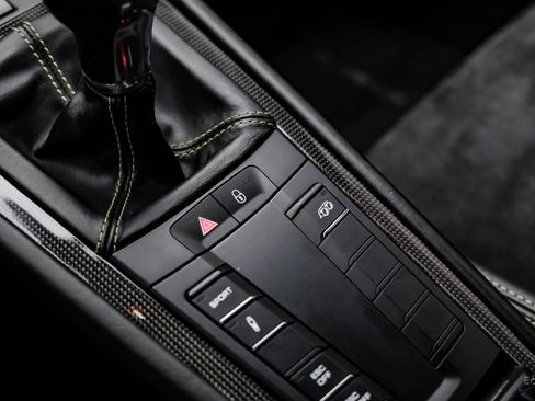 Used 2018 Porsche 911 GT3 image 58