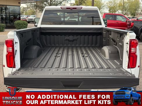 Used 2024 Chevrolet Silverado 3500 LTZ w/ LTZ Plus Package image 7