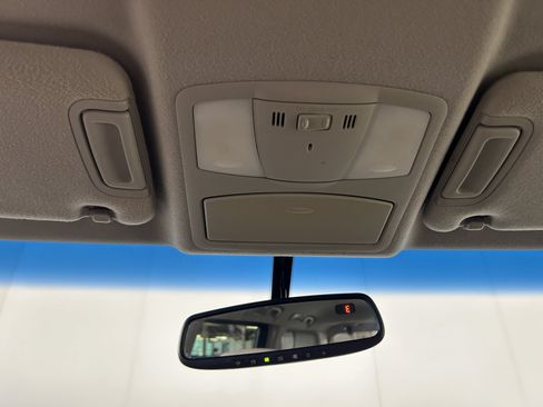 Used 2012 Nissan Quest SL FWD image 19