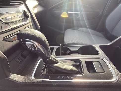 Certified 2019 Ford Escape SE image 22