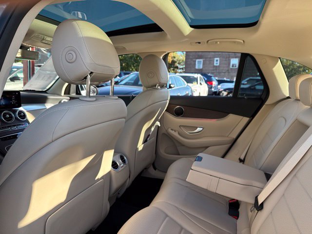 Used 2022 Mercedes-Benz GLC 300 4MATIC image 30