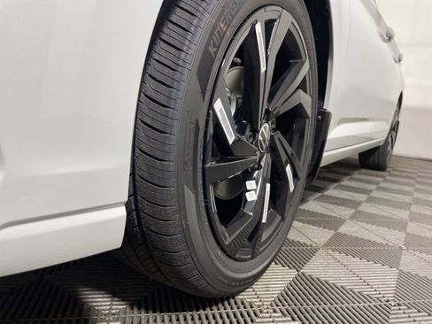 New 2026 Volkswagen Jetta SE image 33