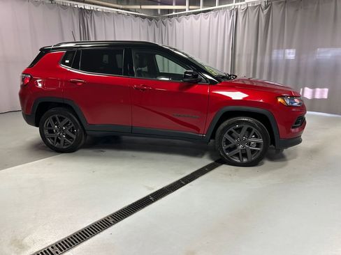 New 2026 Jeep Compass Limited image 8