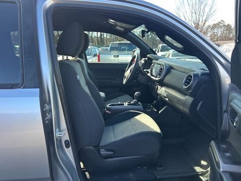 Used 2023 Toyota Tacoma TRD Sport image 16