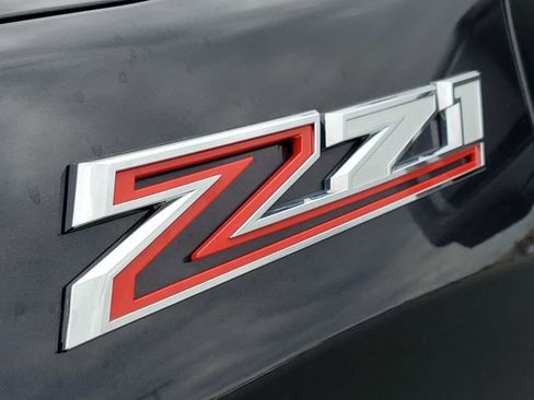 Used 2024 Chevrolet Silverado 1500 LT Trail Boss w/ LT Trail Boss Premium Package AWD/4WD image 10
