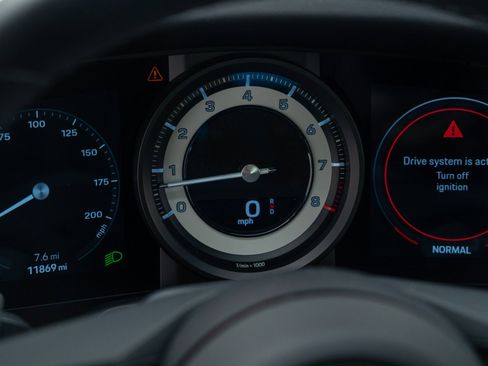 Certified 2024 Porsche 911 Carrera 4S AWD/4WD image 24