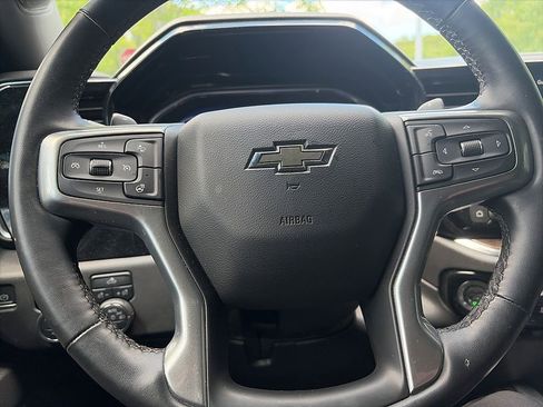 Used 2024 Chevrolet Silverado 1500 LT Trail Boss w/ Convenience Package II AWD/4WD image 9