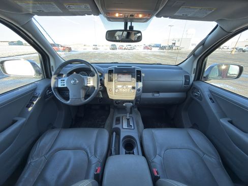 Used 2018 Nissan Frontier SL image 13