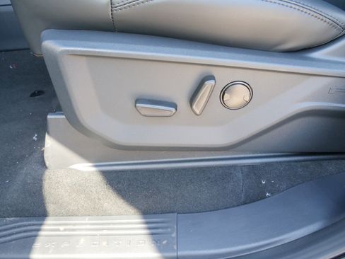 New 2025 Ford Expedition Tremor image 18