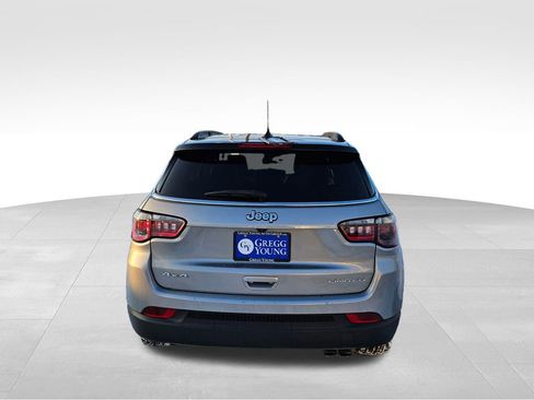 Used 2022 Jeep Compass Limited image 8