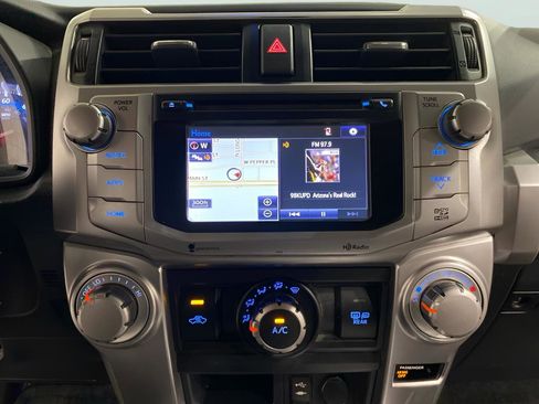 Used 2014 Toyota 4Runner SR5 image 16