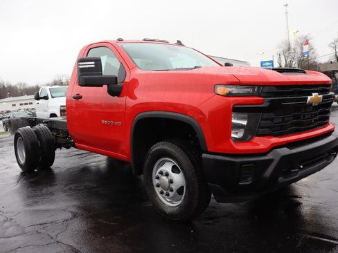 New 2026 Chevrolet Silverado 3500 W/T image 2