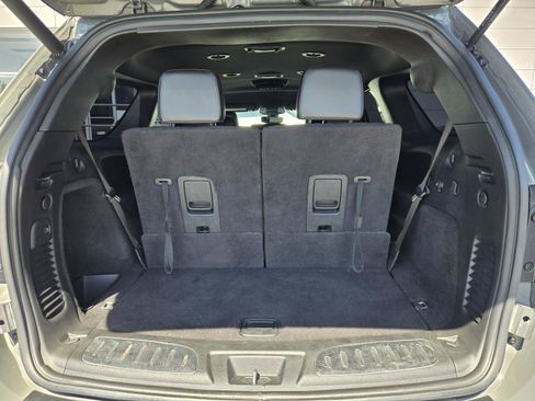 Used 2020 Dodge Durango R/T w/ Blacktop Package RWD image 31