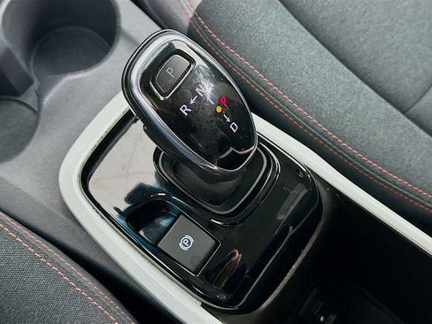 Used 2019 Chevrolet Bolt LT image 24