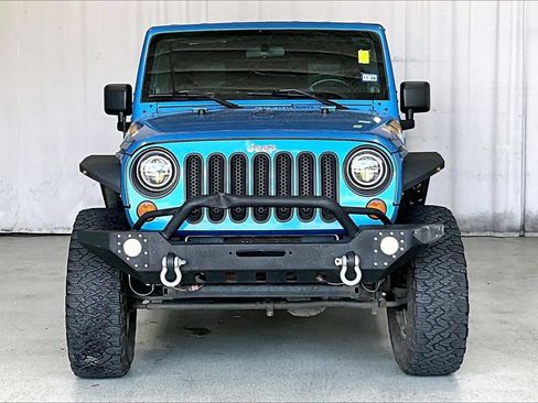 Used 2010 Jeep Wrangler Unlimited Sport AWD/4WD image 3