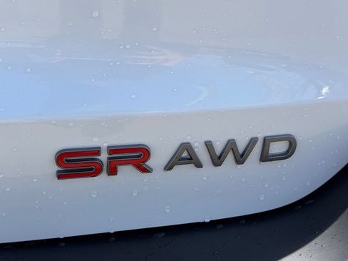 Certified 2025 Nissan Kicks SR AWD/4WD image 8