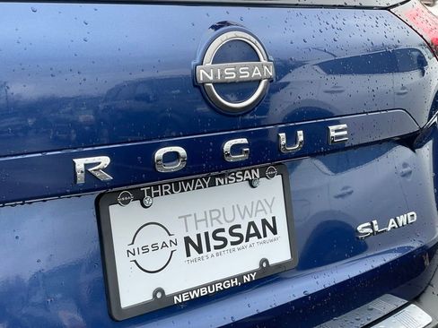 Used 2022 Nissan Rogue SL w/ SL Premium Package image 36