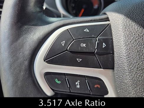 Used 2018 Jeep Cherokee Trailhawk w/ Quick Order Package 27L image 33