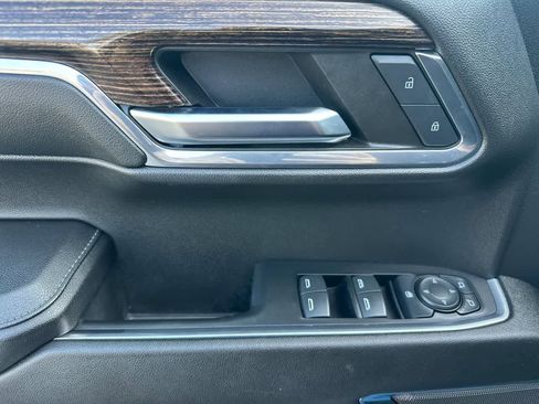 Used 2024 GMC Sierra 1500 Elevation image 18