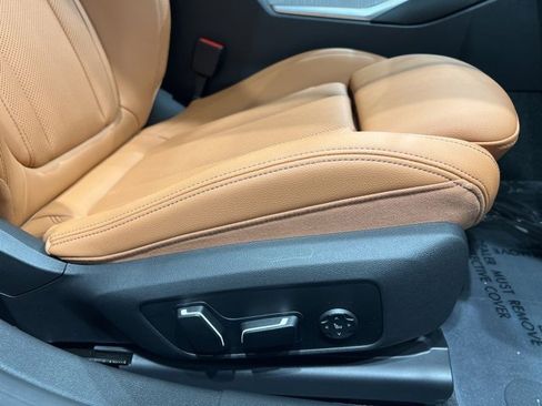 Used 2025 BMW i4 xDrive40i image 57