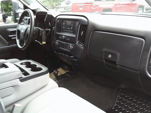 Used 2016 Chevrolet Silverado 2500 W/T w/ WT Convenience Package AWD/4WD image 11
