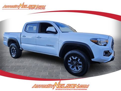 Used 2023 Toyota Tacoma TRD Off-Road image 1
