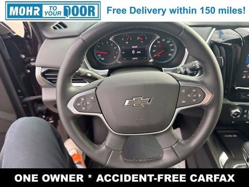 Used 2023 Chevrolet Traverse LT image 19
