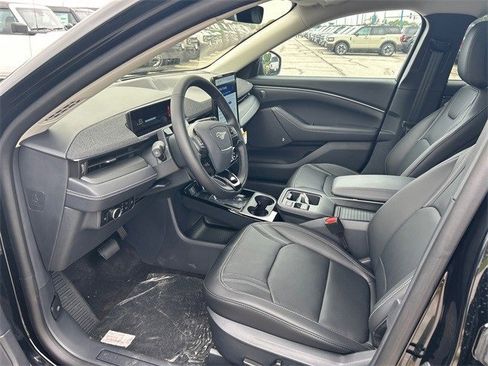 New 2025 Ford Mustang Mach-E Premium image 18