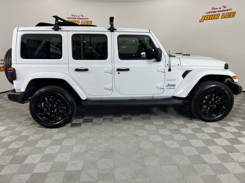 Used 2021 Jeep Wrangler Unlimited Sahara w/ Cold Weather Group image 8